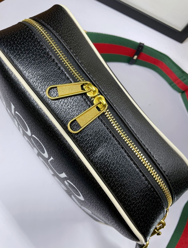 激安グッチバッグコピー着用イメージ